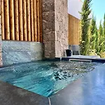 George's Soul Apartment Porto Heli